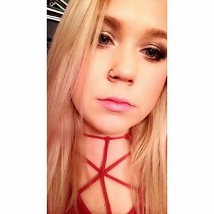 Meet your Posher, Hailey